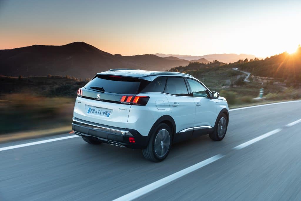 PEUGEOT 3008HYBRID TESTDRIVE 0120TC 295