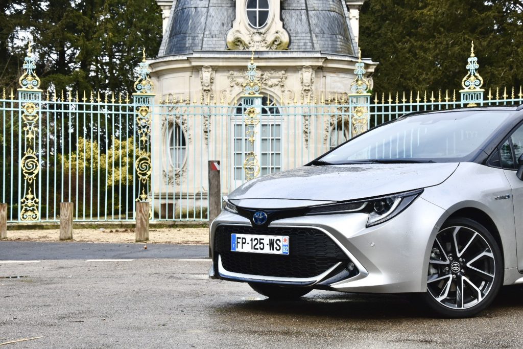toyota corolla ts hybride 3
