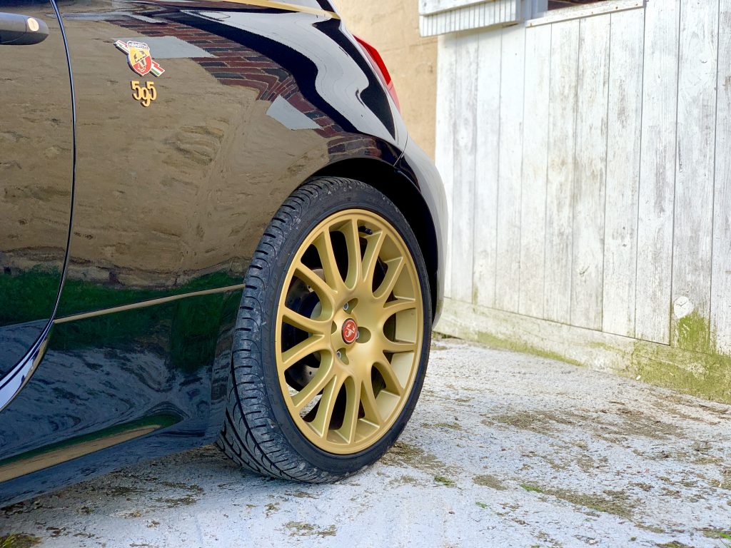 Essai Abarth 595 Scorpioneoro : une édition limitée et plutôt pimentée ! abarth 595 scorpioneoro 10