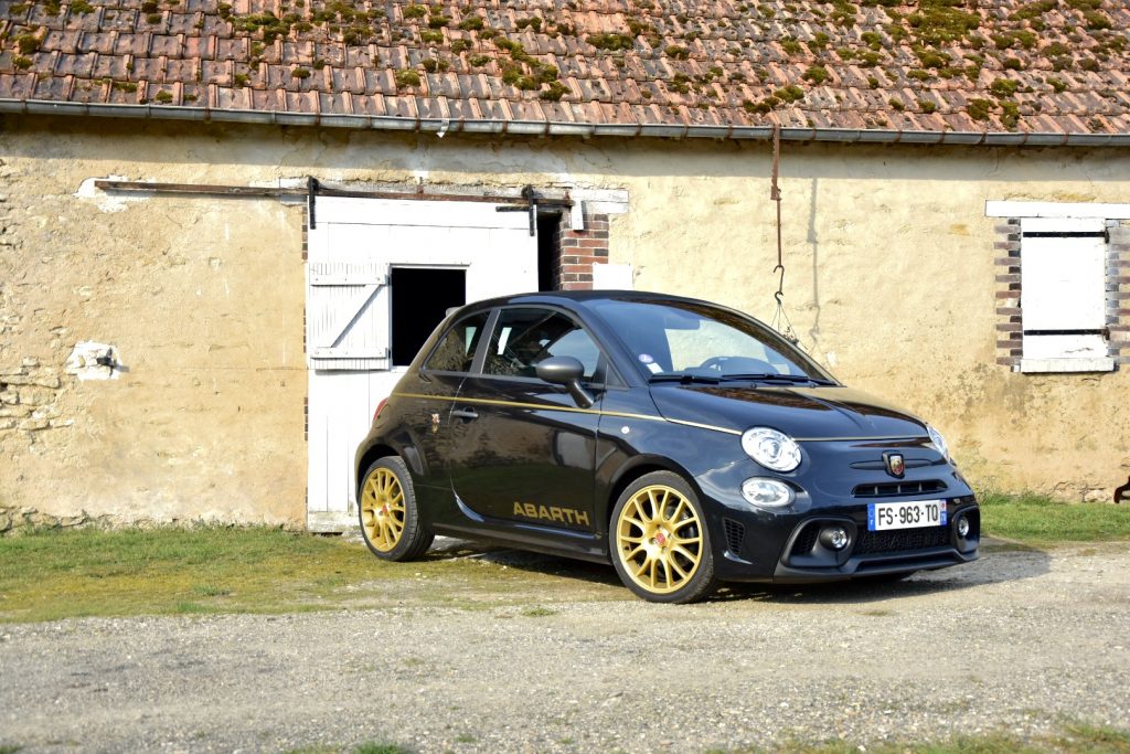 Essai Abarth 595 Scorpioneoro : une édition limitée et plutôt pimentée ! abarth 595 scorpioneoro 11