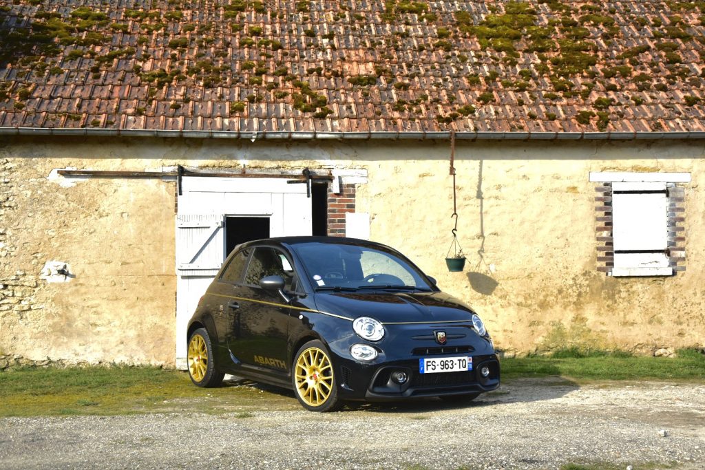 Essai Abarth 595 Scorpioneoro : une édition limitée et plutôt pimentée ! abarth 595 scorpioneoro 12