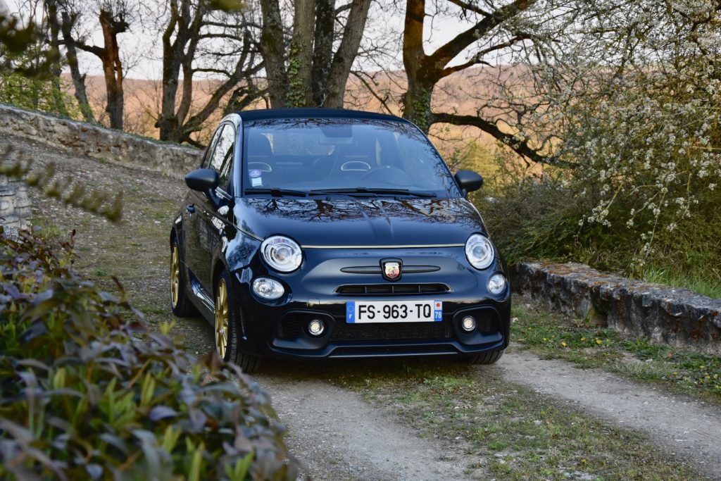 Essai Abarth 595 Scorpioneoro : une édition limitée et plutôt pimentée ! abarth 595 scorpioneoro 13