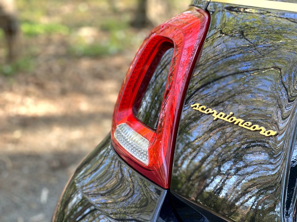 Essai Abarth 595 Scorpioneoro : une édition limitée et plutôt pimentée ! abarth 595 scorpioneoro 6
