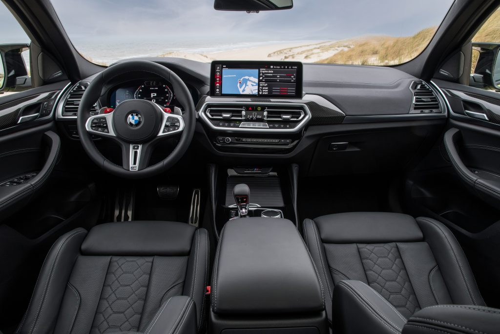 Interieur X4M