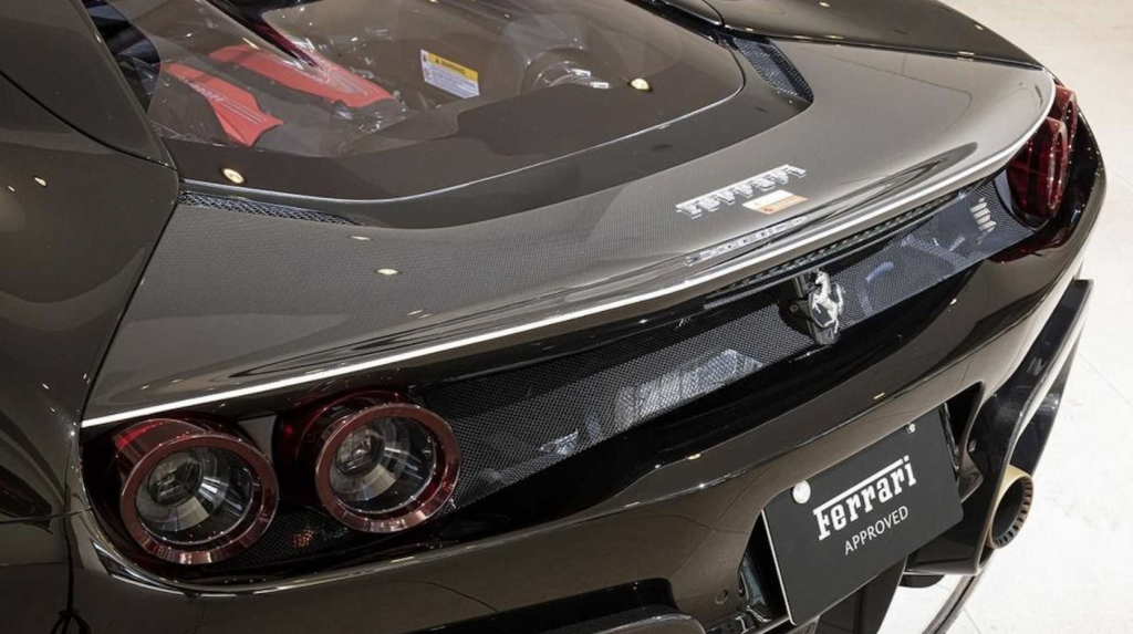 Une très rare Ferrari J50 en vente pour près de 3 millions d'euros ferrari j50