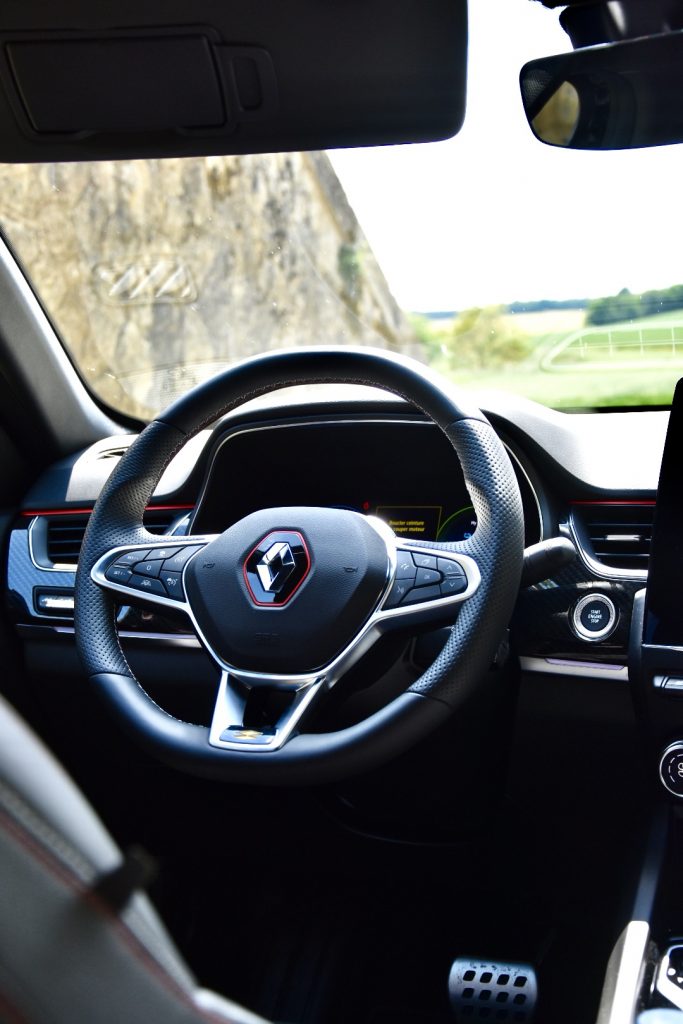 renault arkana hybride 12
