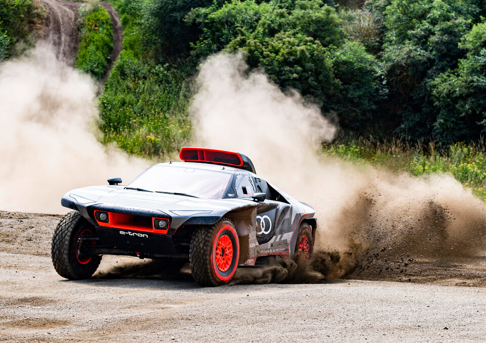 Audi RS Q e tron Dakar 1