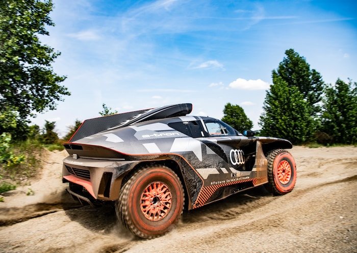 Audi RS Q e tron Dakar 2