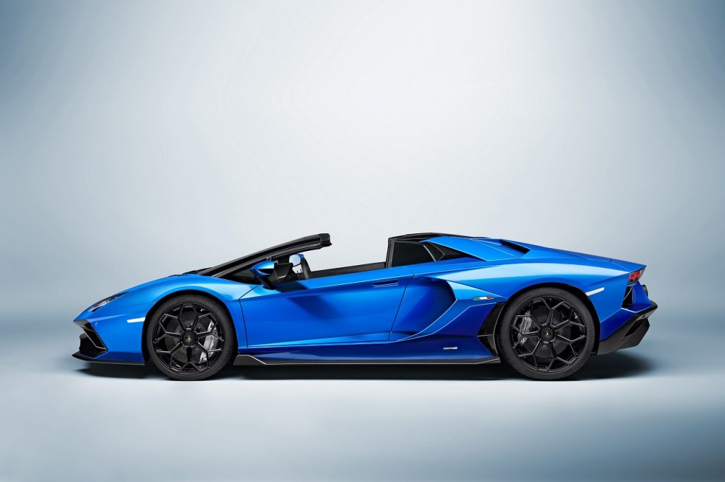 aventador ultimae gauche