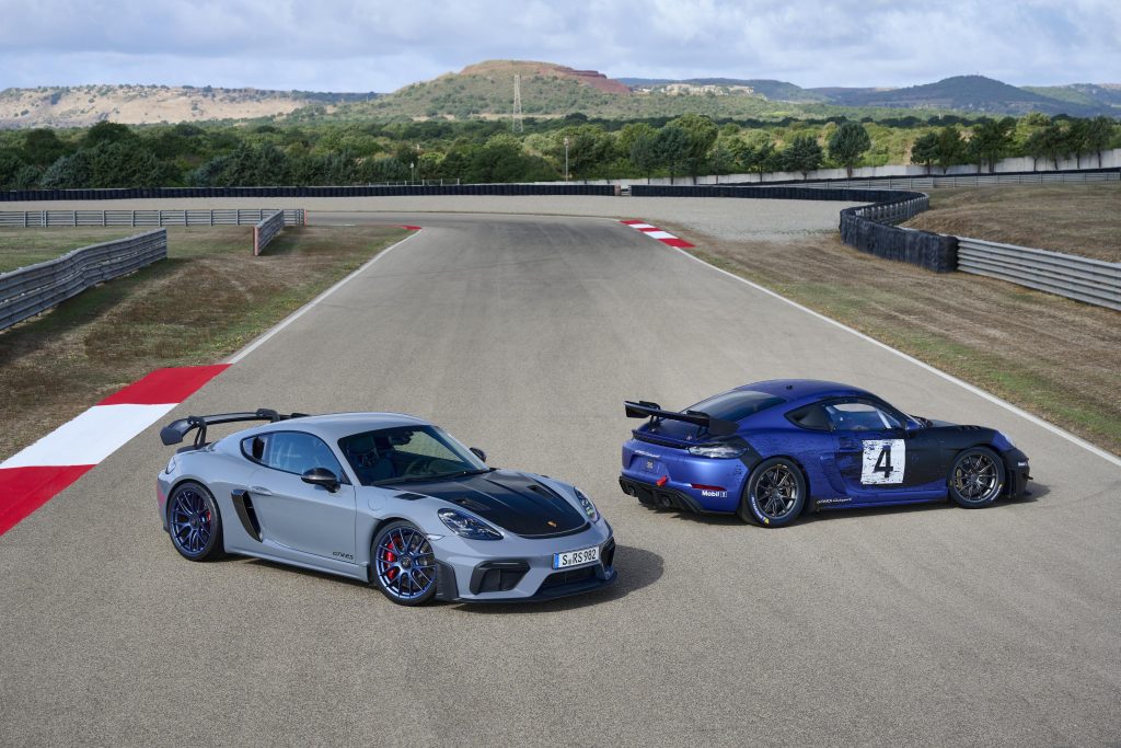 Porsche 718 Cayman GT4 RS : la nouvelle pistarde enfin dévoilée Porsche Cayman GT4 RS
