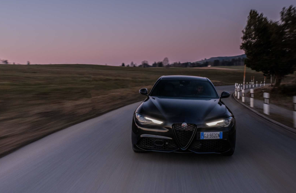 alfa romeo estrema 4