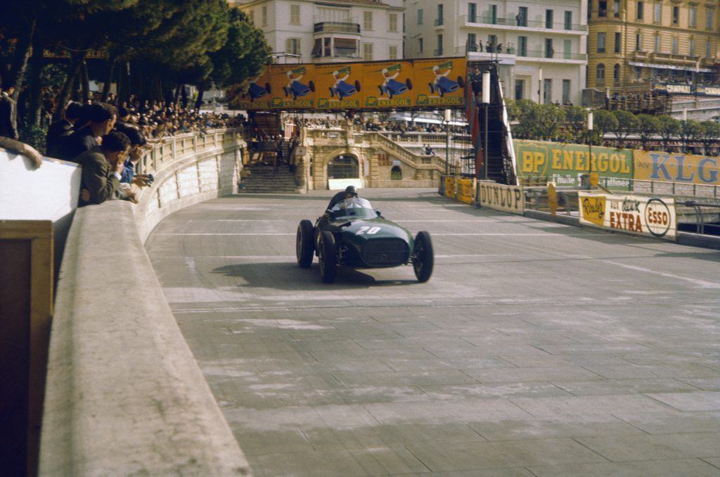 F1 - Tony Brooks est décédé Tony Brooks dans sa F1