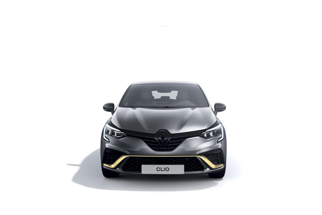 3 2022 Renault CLIO E Tech engineered