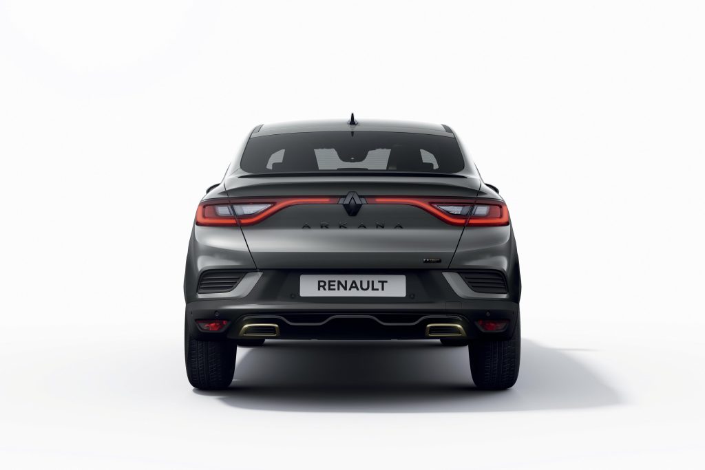 4 2022 Renault ARKANA E Tech engineered