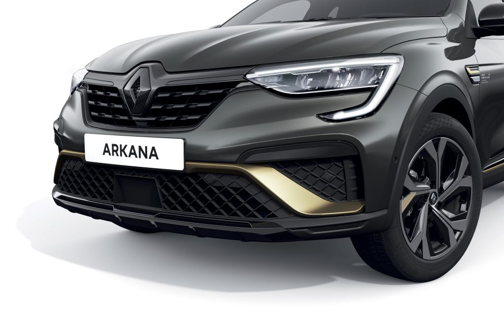 5 2022 Renault ARKANA E Tech engineered