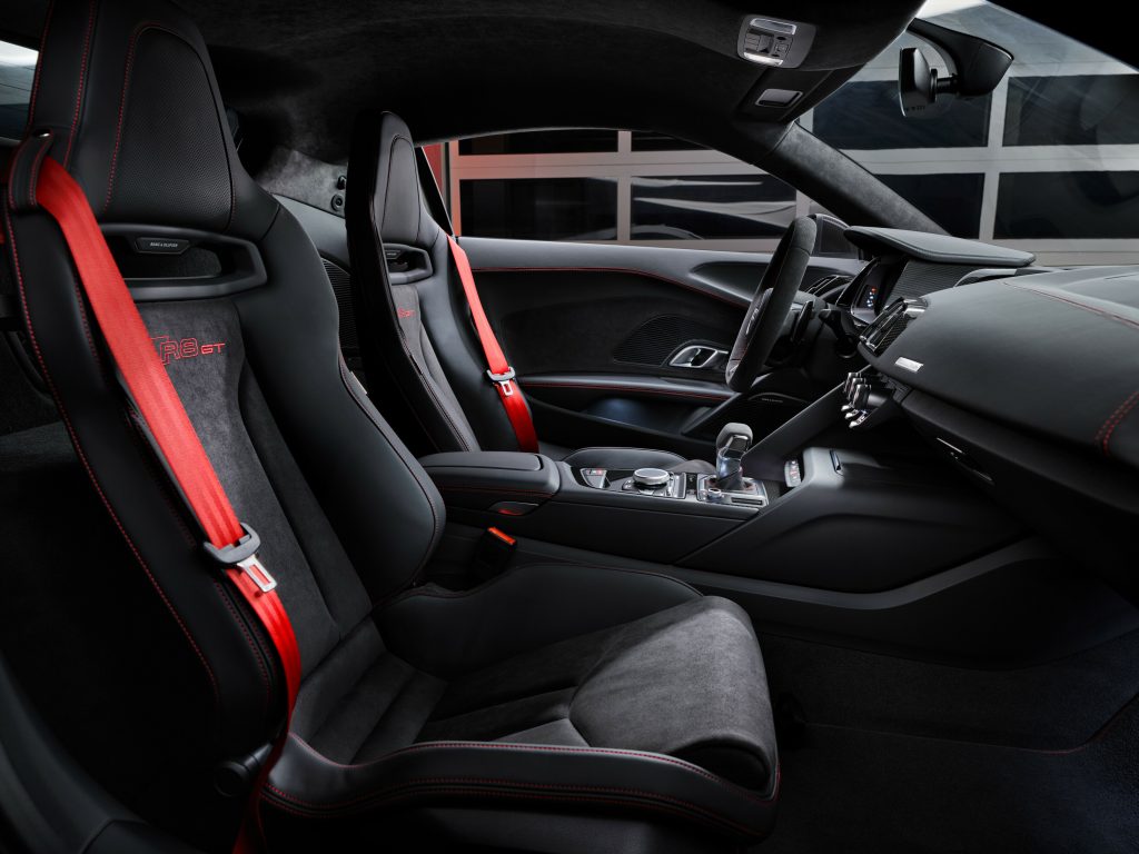 audi r8 gt RWD 6
