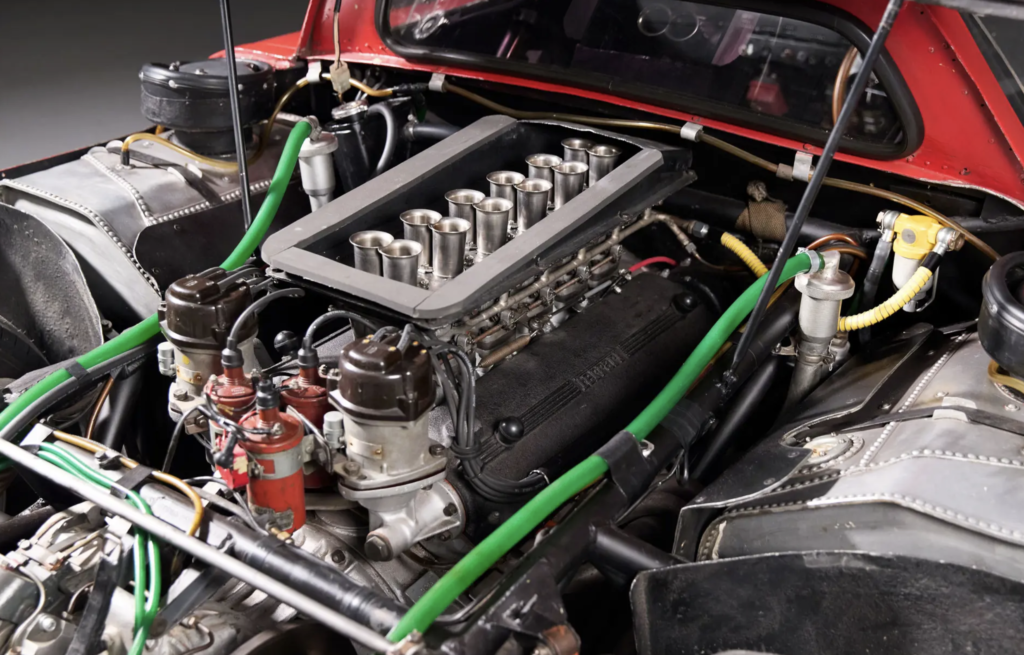 À Paris, cette Ferrari de légende victorieuse au Mans adjugée près de 35 millions d’euros ferrari 250 LM