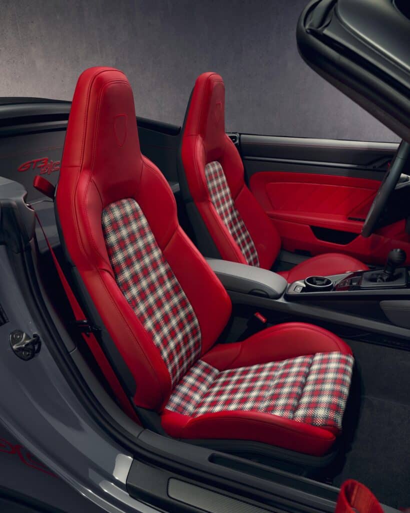 Plus de 500 ch, un poids contenu et un prix salé... Nouvelle Porsche 911 GT3 S/C (2026), ce qu'il faut savoir sur la première GT3 cabriolet de l'histoire Porsche 911 GT3 S/C Cabriolet (2026)