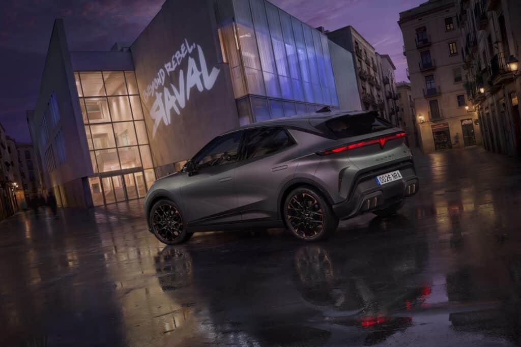 Look sportif, moins de 25.000 €, plus de 225 ch... Pourquoi la Cupra Raval (2026) va faire de l’ombre aux citadines électriques du marché ? Cupra Raval