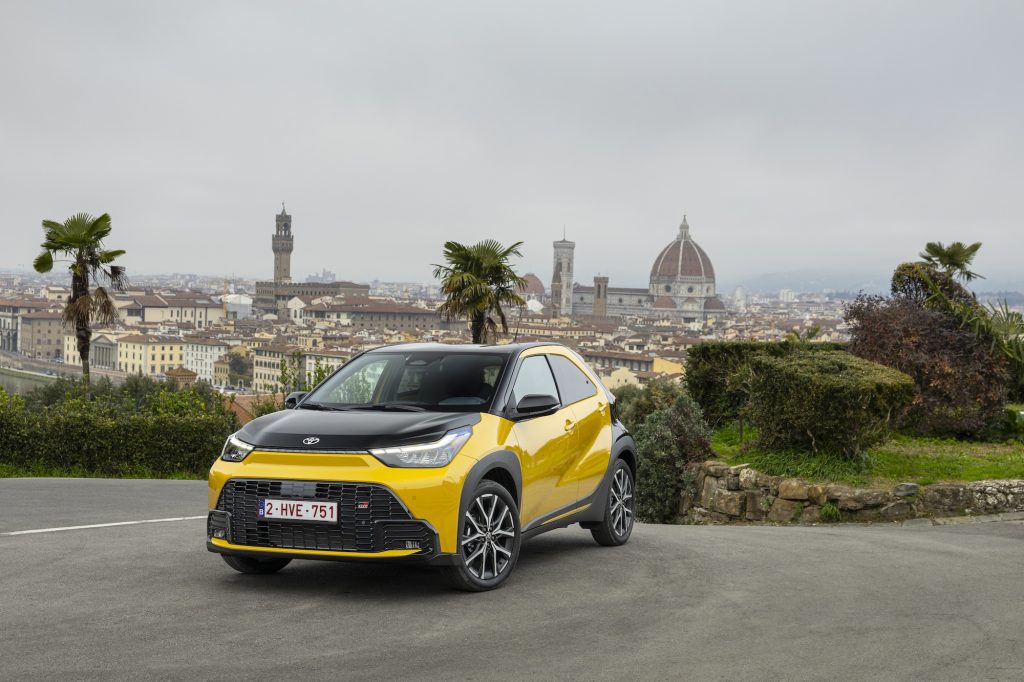 Essai Toyota Aygo X Hybride 2026 : plus puissante et ultra-sobre, la petite citadine qu'il faut absolument acheter ? Essai Toyota Aygo X Hybride 2026